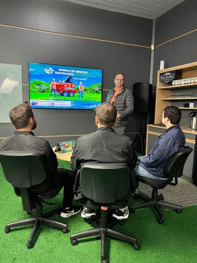 REUNIÃO DE NEGÓCIOS